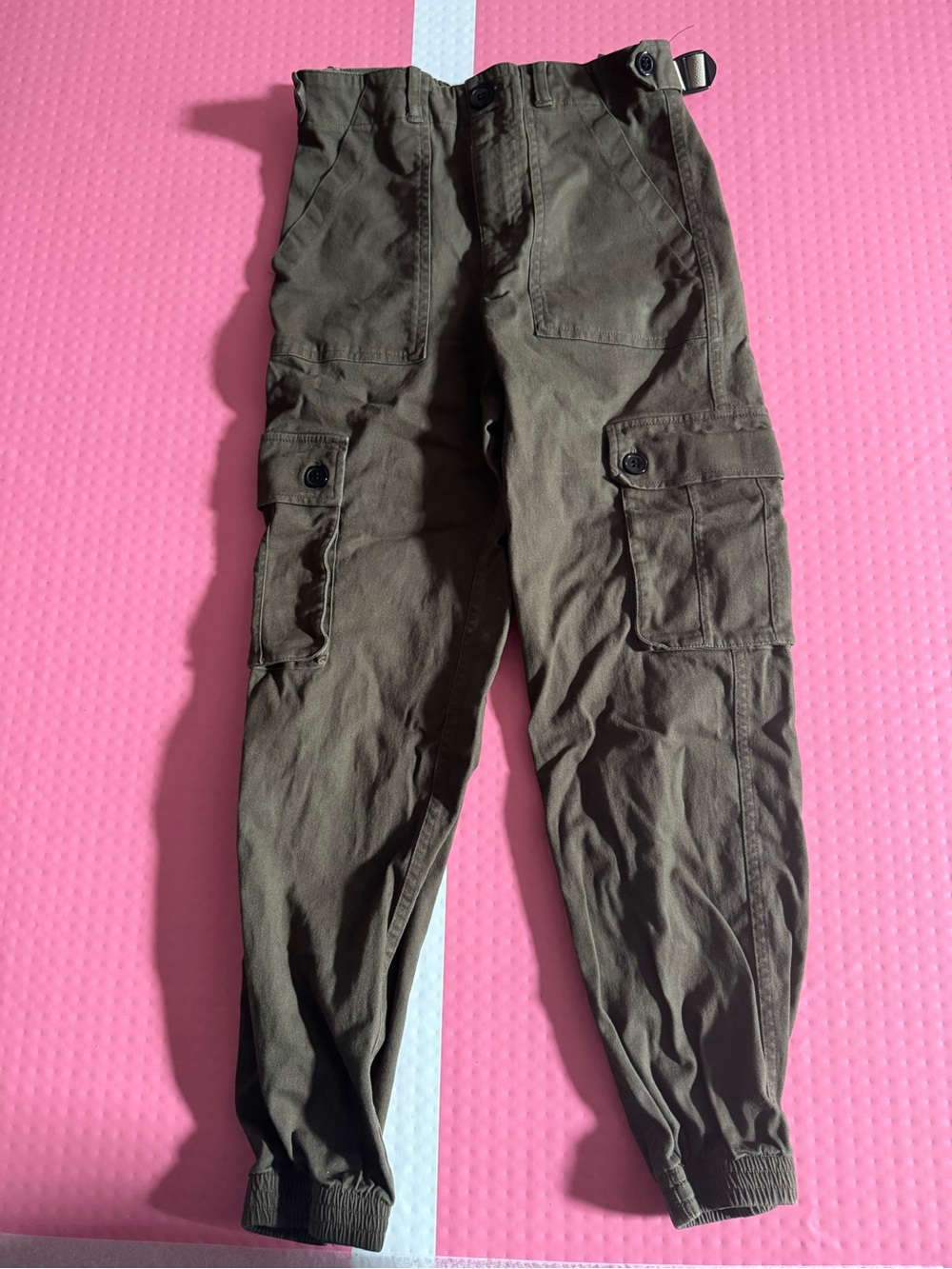 Wondery size short xs brown pants